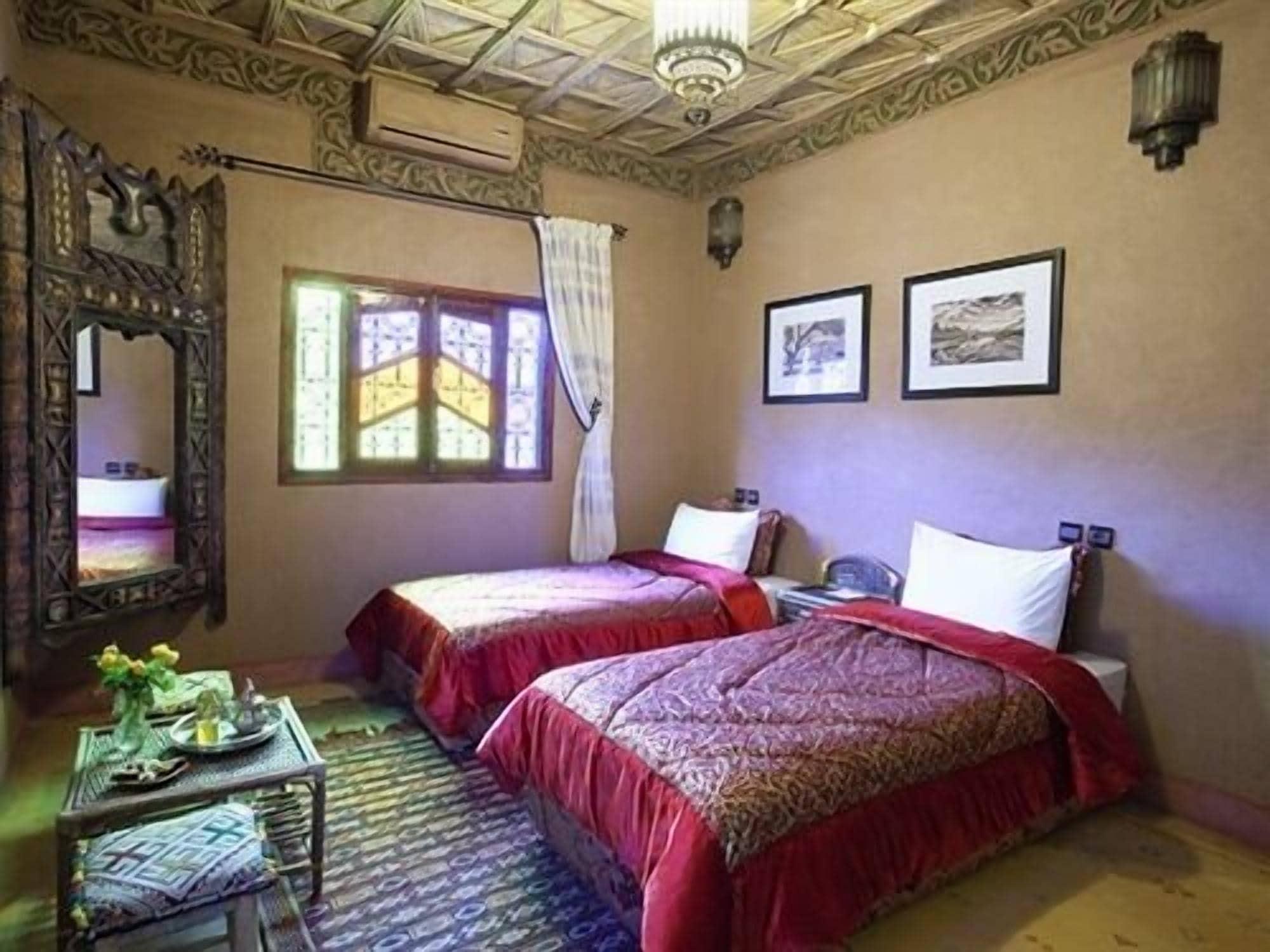 Riad Уарзазат Экстерьер фото